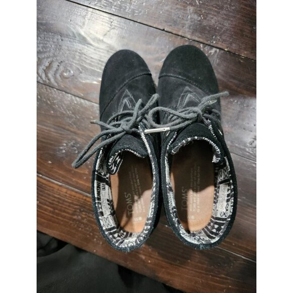 Toms Women's Black Suede Desert Wedge Lace-Up Bootie Sz. 8 - Picture 7 of 9